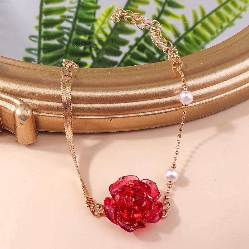 

Fashion Queen Red Rose Bracelet Ethnic Resin Rose Flower Bracelet for Women Wintage Pearl Bracelet