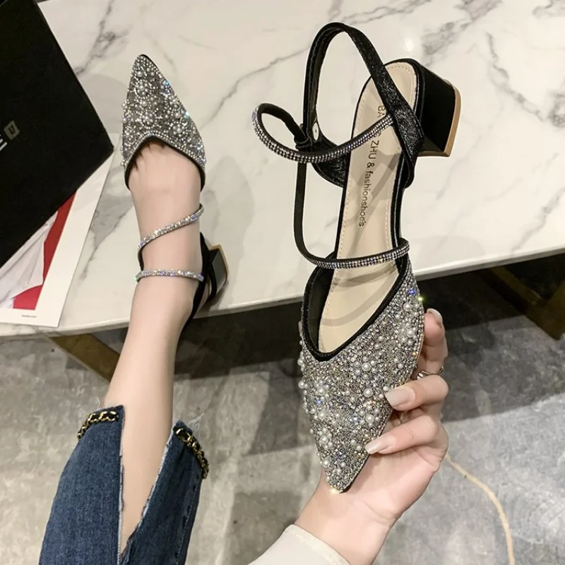 

2023 New Fashion Solid Color Medium Heel Women's Shoes High Heel Sandals Women's Medium Heel Baotou Thick Heel High Heels Casual