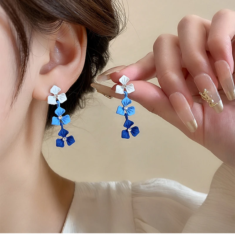 

KAITIN Blue Flower Women Earrings 2023 New Personalized Design Sense Ins Style Unique Temperament Cool Earrings Female