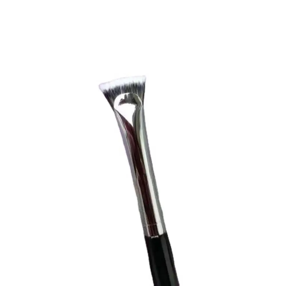 Кисть для бровей мягкая и приятная кожи не употребляющая пудру черные коричневые