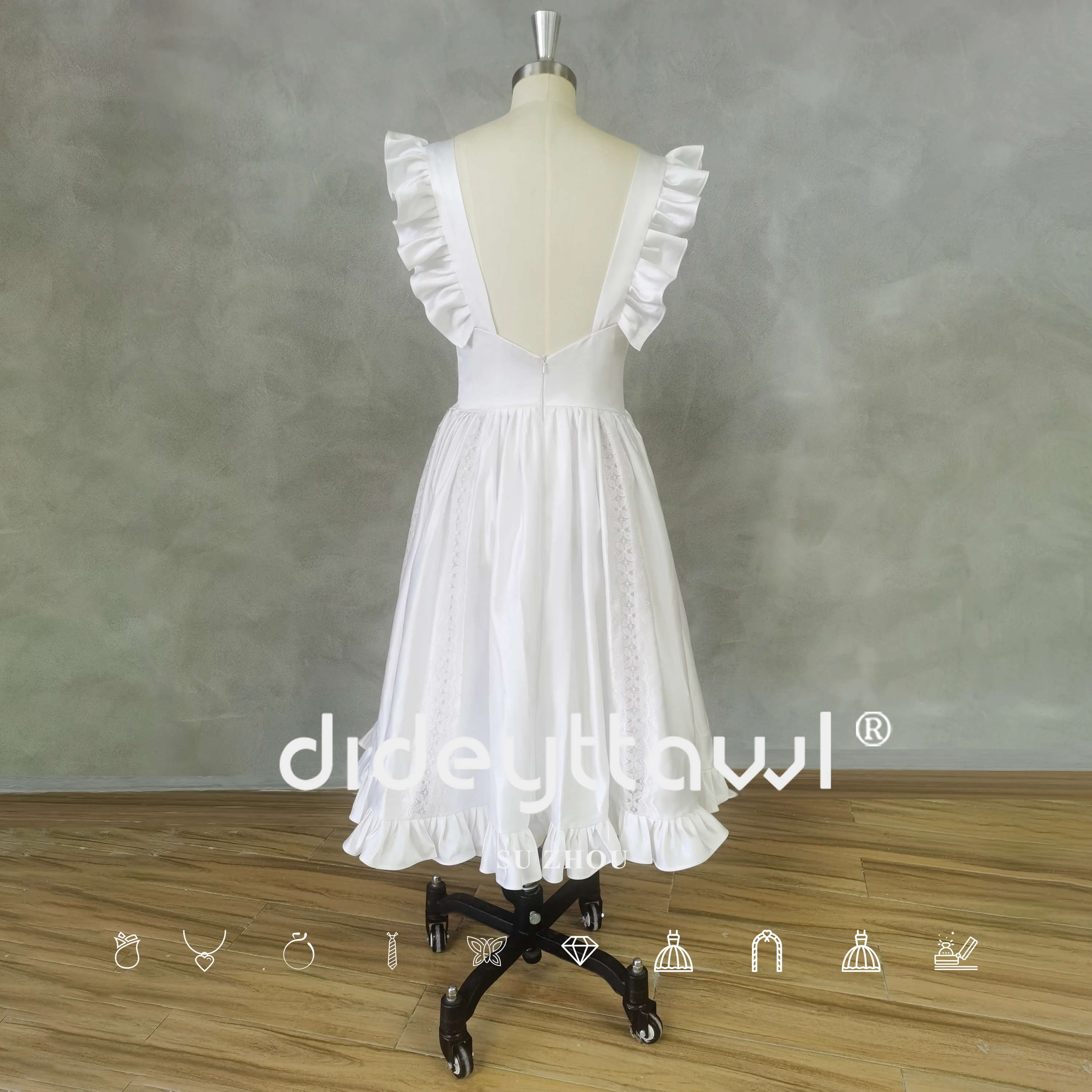 Рисунок 2 - Атласное простое Короткое свадебное