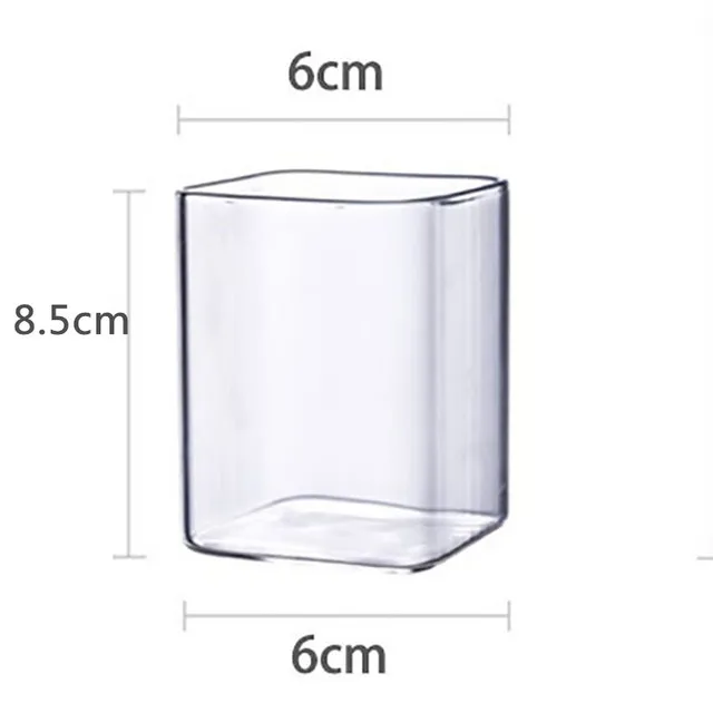 

Прозрачный квадратный стеклянный стакан