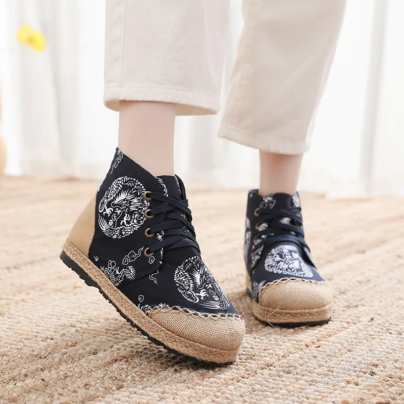 

New Chinese Style Old Beijing Cloth Shoes Cotton Hemp Plush Embroidered Shoes National Style Autumn Winter Plush Women's Boots