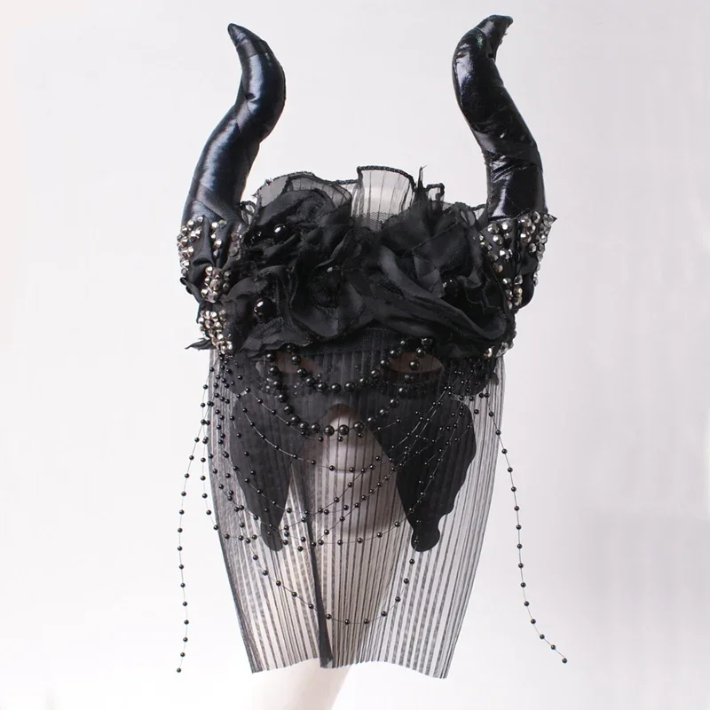 Маска женская черная кружевная для маскарада Хэллоуина