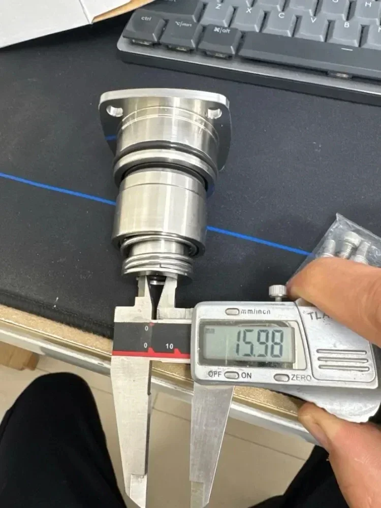 S2-16 Механические уплотнения картриджа UNI-20 (Артикул: 371416192 ) Используется для