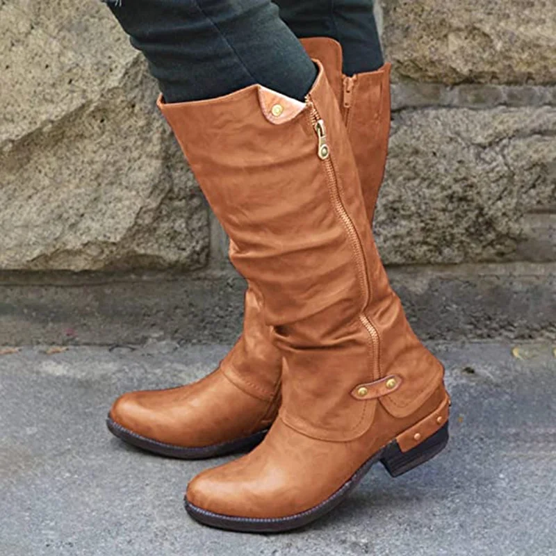 

Ботинки 2023 Зимние новые ретро теплые кожаные на молнии с заклепками ковбойские ботинки Повседневные в британском стиле дышащие черные резиновые женские ботинки средней длины