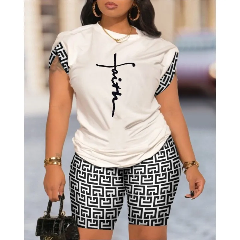 Лето 2024 женские комплекты из двух предметов с принтом модный топ круглым вырезом