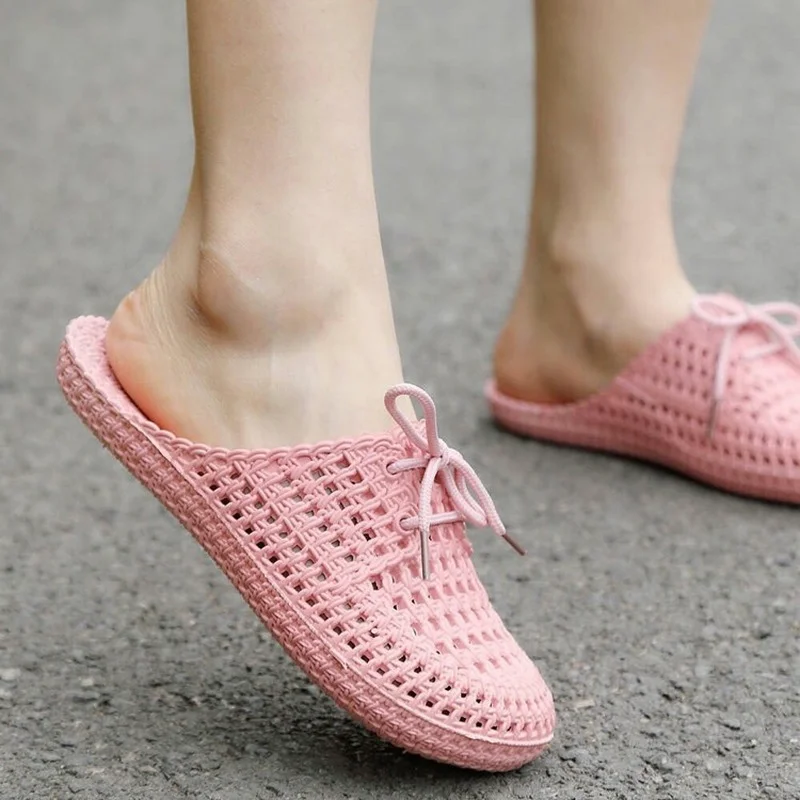 

Summer Slippers Woman Lightweight Beach Shoes Women Unisex Couple Sandals Breathable Flip Flops Women Hollow Out Outdoor Slides
