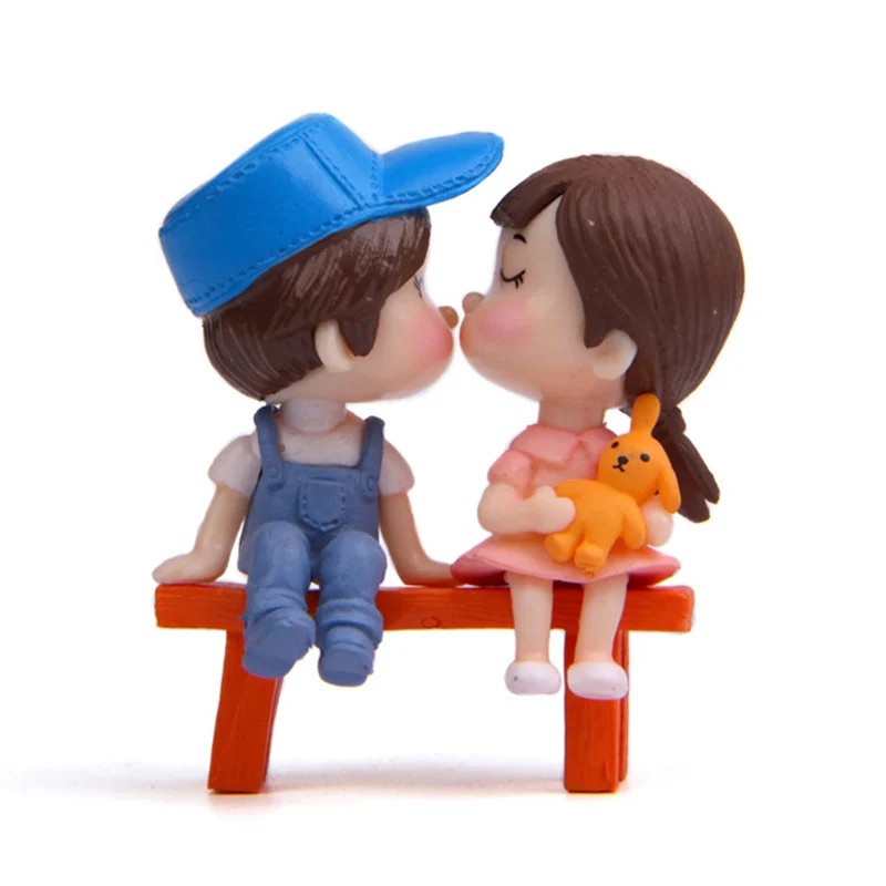 

3PCS Cartoon Cute Kissing Couples Seating Bench Mini Figures Plastic Sets Model DIY Micro Landscape Fairy Garden Decoration Toys