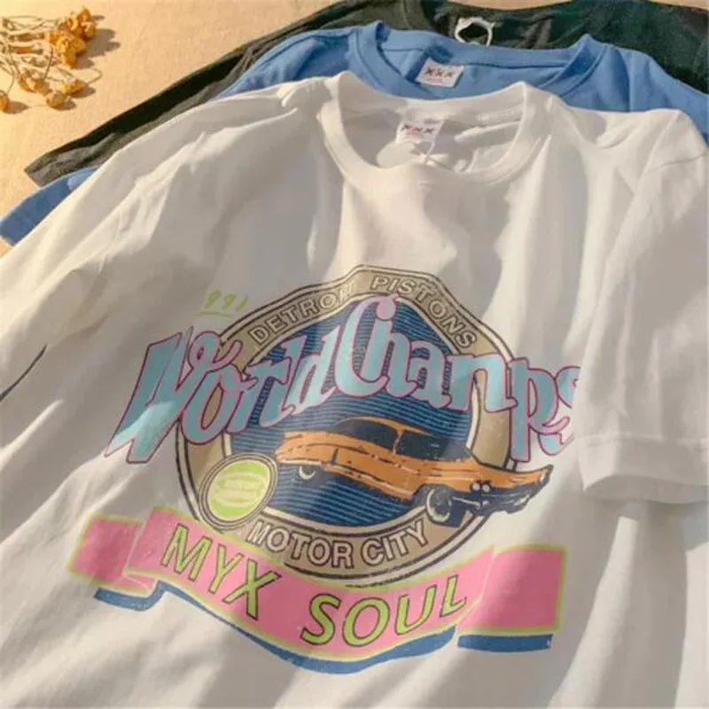 

Женская футболка с коротким рукавом и круглым вырезом, свободного покроя