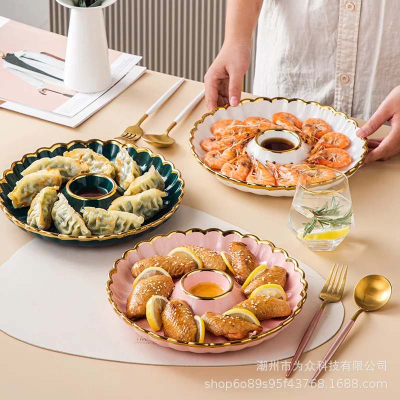 

Женская круглая керамическая тарелка с уксусом