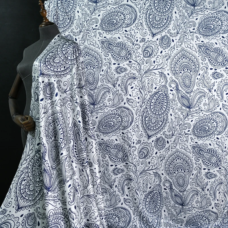 

Blue Pattern Silk Herringbone Mulberry Satin Fabric Brand Fashion Design for Dress Clothing Material Sewing by the Meter