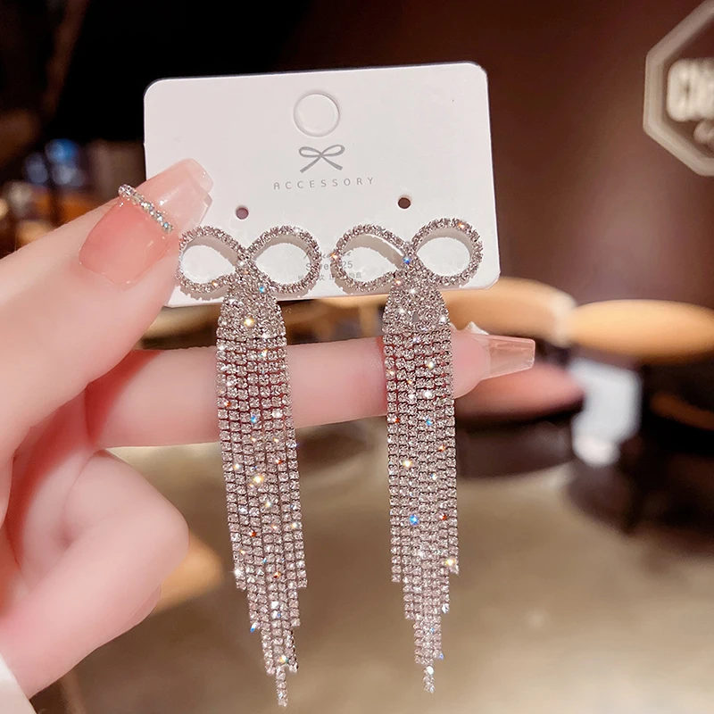 

New Shiny Rhinestone Long Tassel Claw Chain Pendant Women's Earrings Dinner Party Wedding Fashion Statement Jewelry Accessories