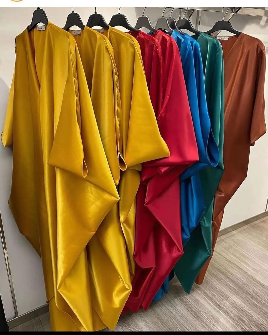 Shiny Silky Satin Loose Abaya African Dresses For Women V Neck Dolman Sleeves Maxi Muslim Dresses 2022 Spring Summer Vestidos