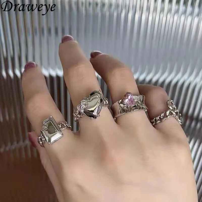 

Draweye Y2k Rings for Women Metal Heart Geometric Punk Style Vintage Jewelry Index Finger Hiphop Ins Fashion Anillos Mujer