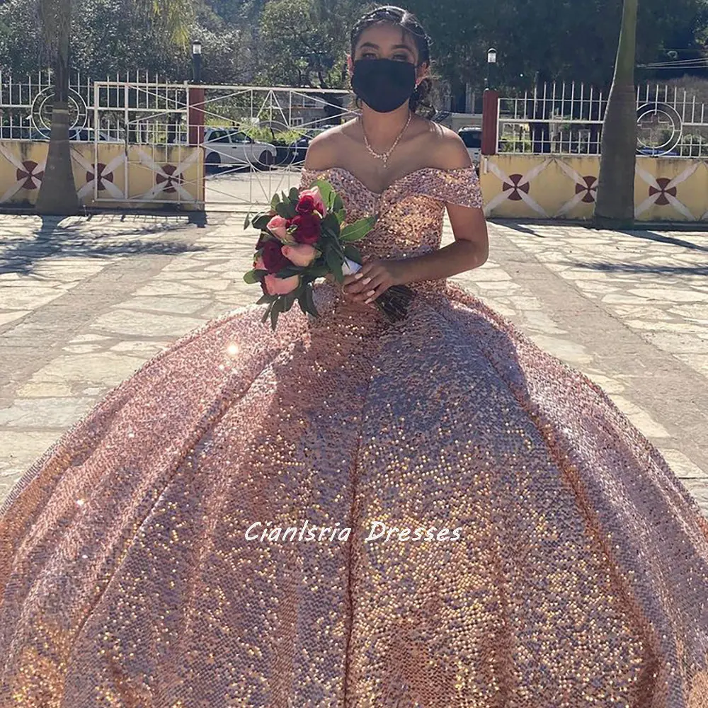 

Rose Gold Sequined Ball Gown Quinceanera Dresses Off The Shoulder Sweet 16 Girls Princess vestidos de quinceañera 15 ñera