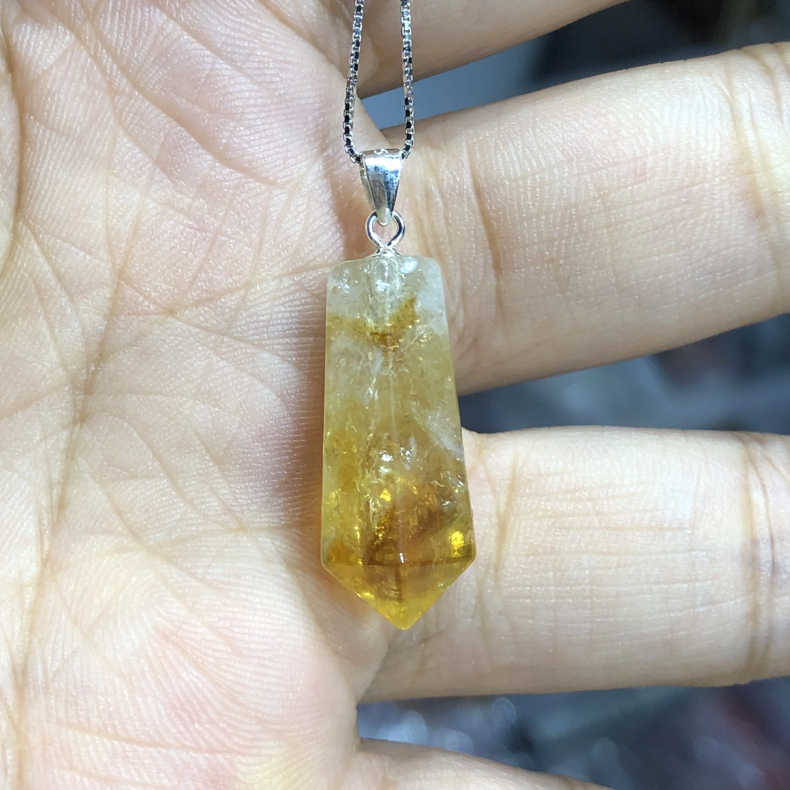 1 шт. Fengbaowu натуральный желтый азизтулин цитрин Шестиугольная точка Призма