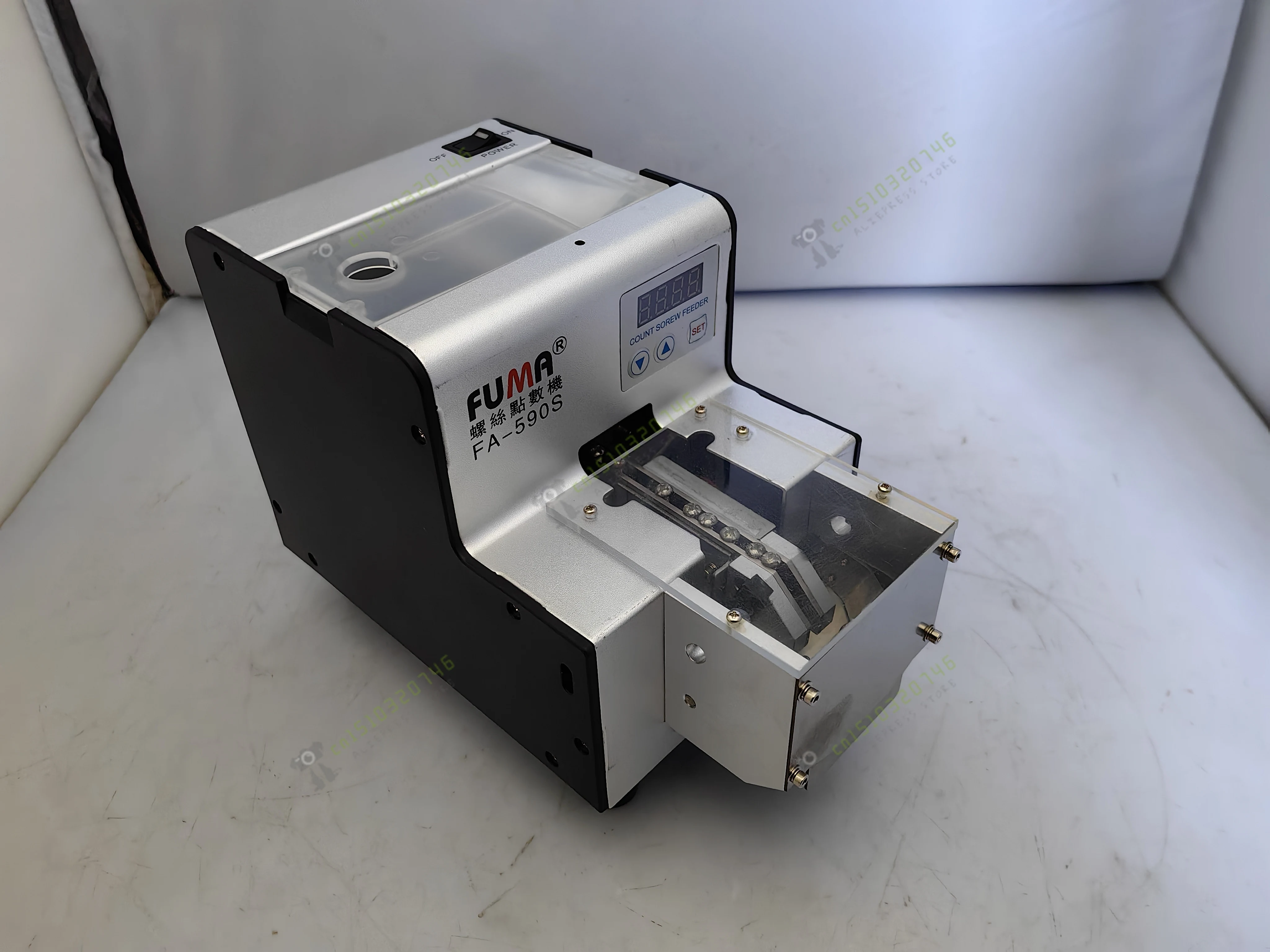 Фотоаппарат для автоматического подсчета винтов с материалом номером ведра