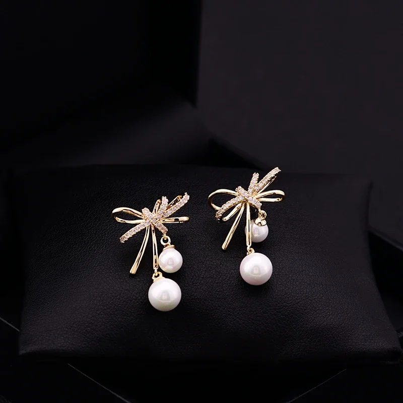 Брошь с жемчужным бантом Женская антиэкспозиционная фиксирующая пряжка в