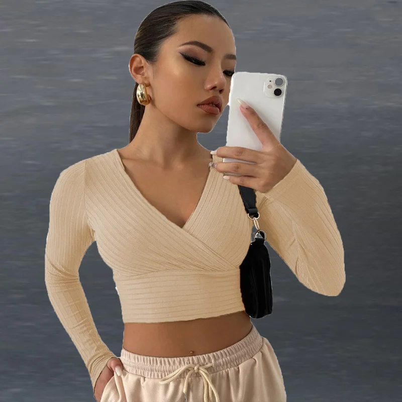 

Женская блузка с V-образным вырезом, длинным рукавом и V-образным вырезом