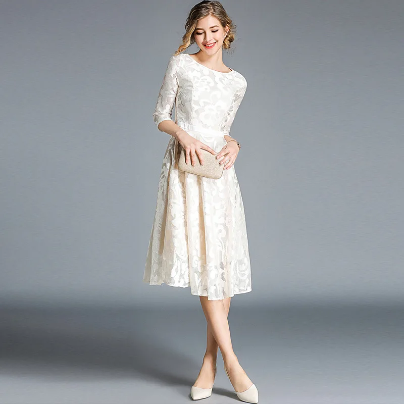 

2022 Spring and Autumn Women's New Fashion Long Sleeve Stitching Embroidered Hollow Lace Three-Quarter Sleeve Midi Dress