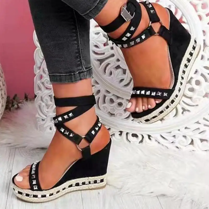 2022brand New Ladies Platform Gladiator Sandals Fashion Rivet Wedges High Heels Summer Women's Sandals Party Shoes Woman35-43