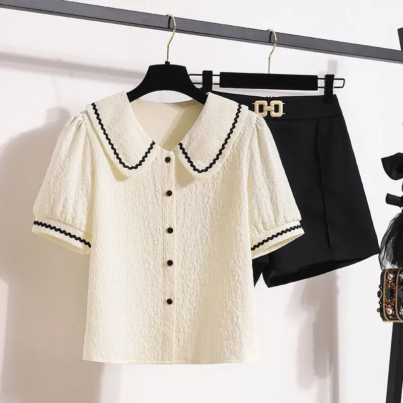 Женский комплект из двух предметов элегантный с шортами топ и низ 2024