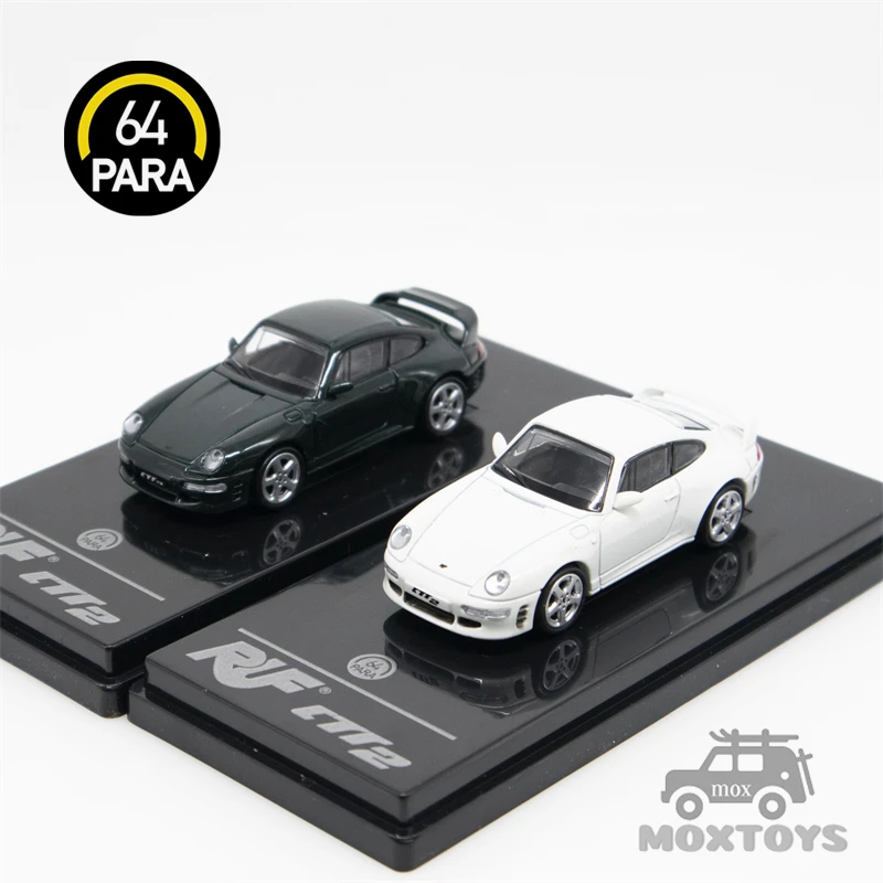 

PARA64 1:64 RUF Automobile CTR2 Grand Prix White /Forest Green LHD Diecast Model Car