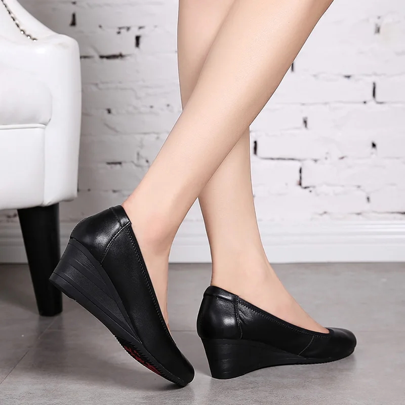 Soft Soled Work Shoes Women's Black Leather Shoes Not Tiring Feet Leather Slope Heel Single Shoes Stewardess Profession Shoes