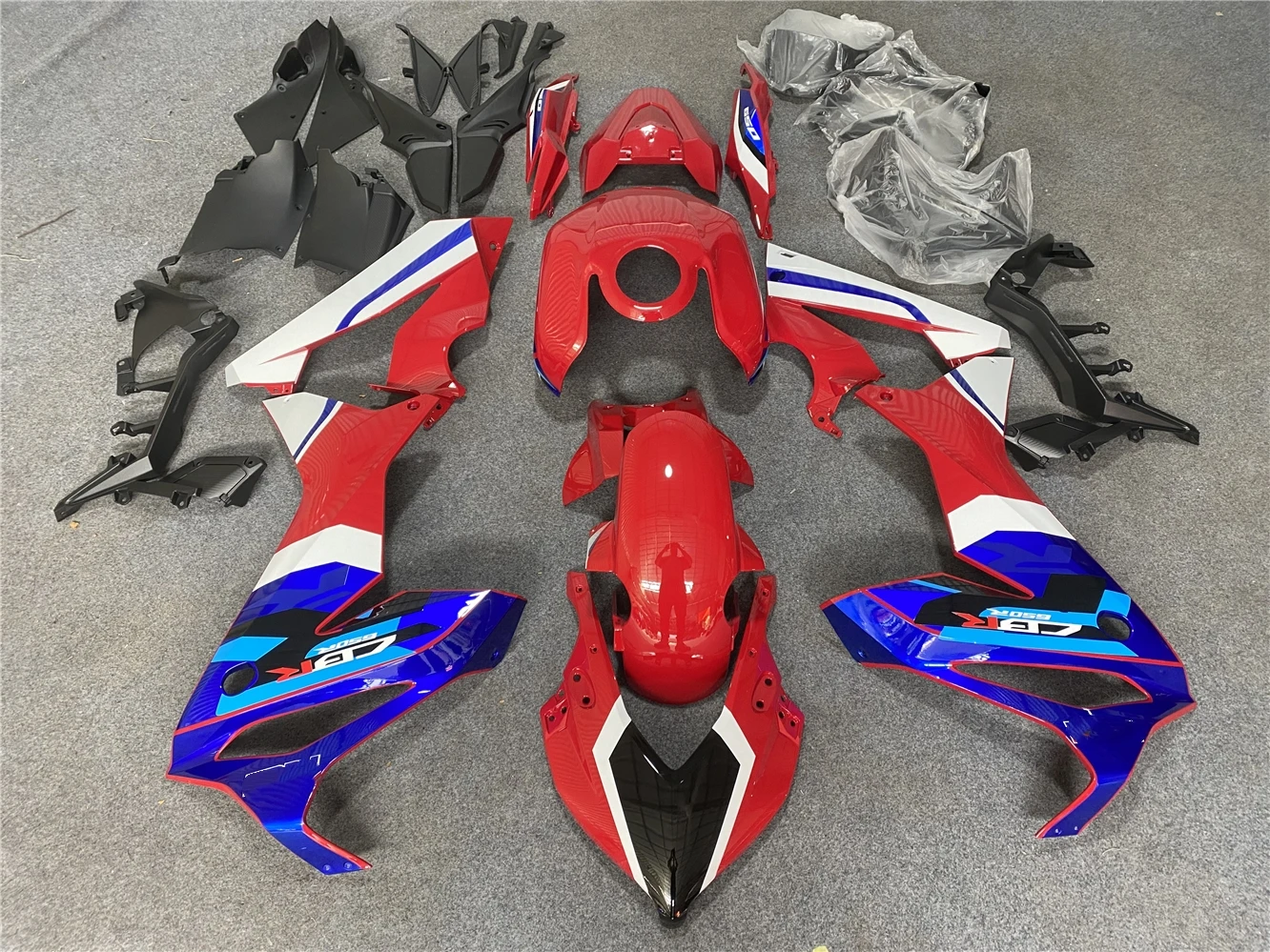

Motorcycle Fairing Set Suitable for CBR650R 19-22 Years CBR650 2019 2020 2021 2022 Fairing White Blue Red
