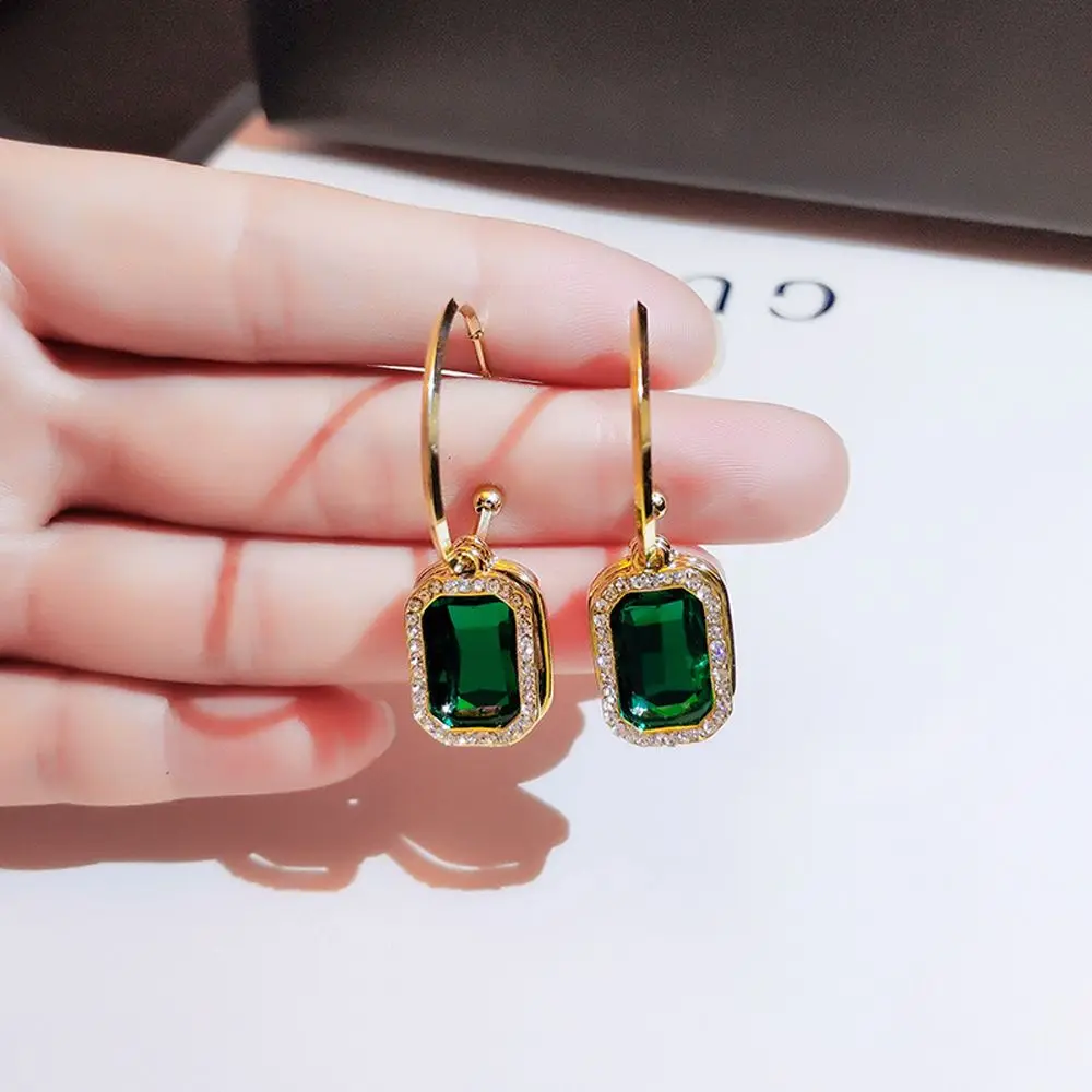 

Korean Style Green heart-Shaped Hanging Earrings Ear Drop Rhinestone Crystal Dangle Earrings Women Earrings