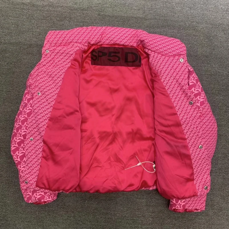Pink Cardigan Button Young Thug Sp5der 555555 PPUFFER Down Jacket Men Women Overesize Windproof Thicken Coat Knaye