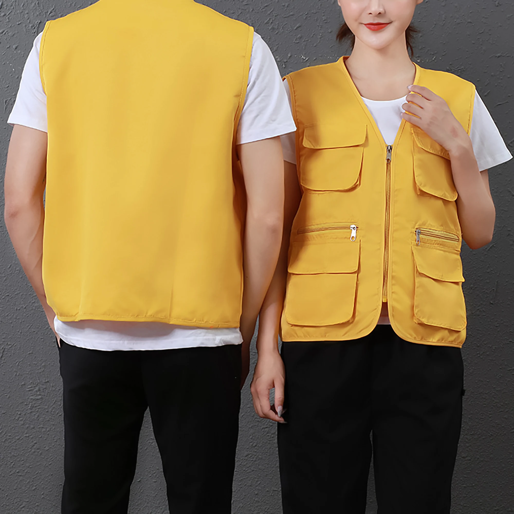 Рисунок 4 - Жилет с логотипом на заказ для мужчин и женщин