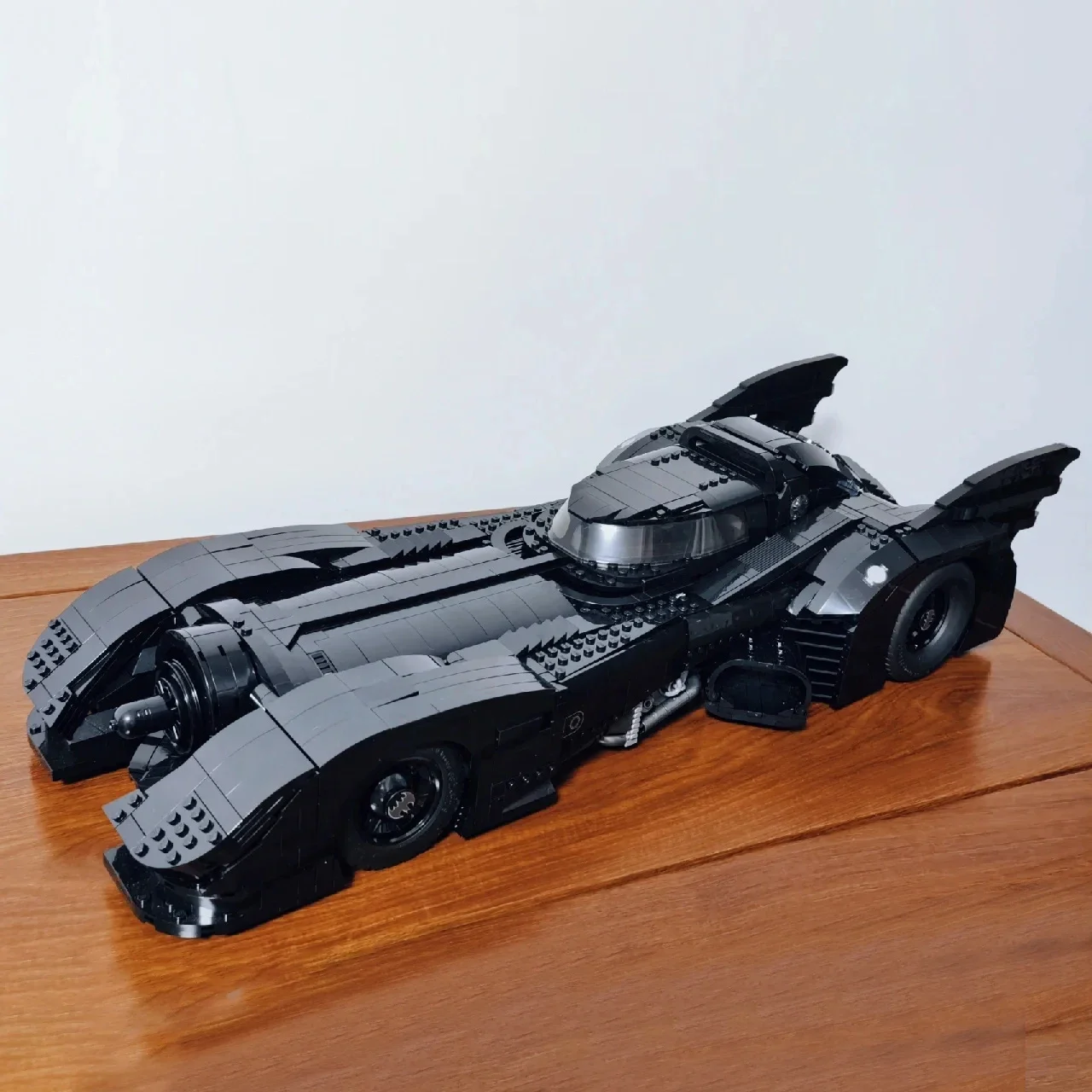 Знаменитый фильм супер машина Moc 76139 барабан 1989 модель Batmob 3306 шт. строительные