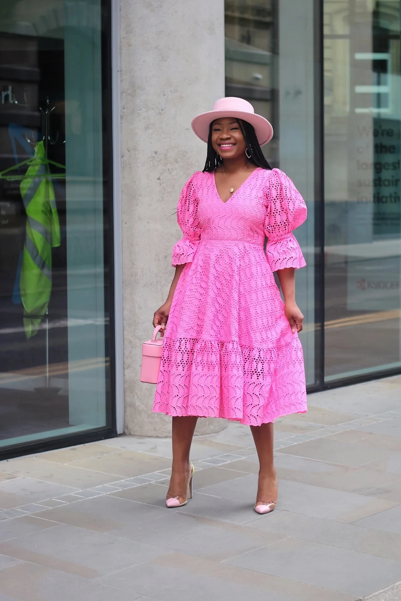 Plus Size New Designed Elegant Women Lace Dress Mesh Half Puff Sleeve V-neck Pullover Western Style Ladies Dress For Summer 2023