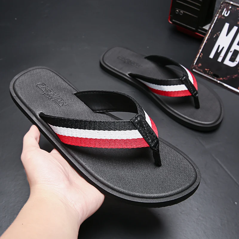 

Unisex Summer Flip Flops Luxury Designer Brand Flats Tongs Slippers For Women Men 2023 Comfortable Beach Walking Outdoor Shoes