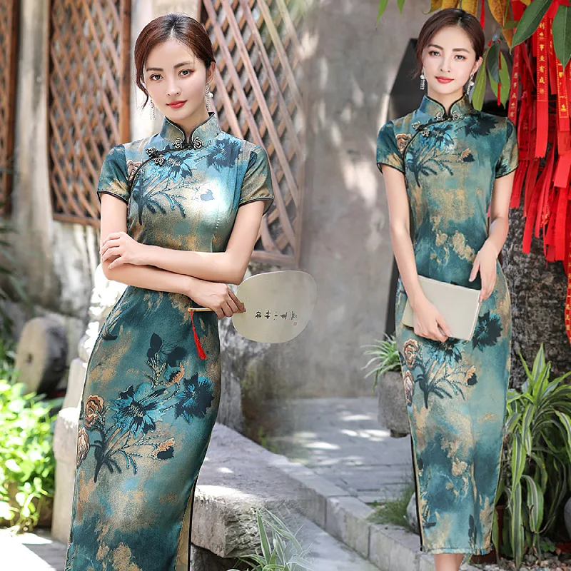 

New Summer Qipao Long Short-sleeved Landscape Silk and Satin Fashion Everyday Elegant Lady One-piece Cheongsam Skirt for Women