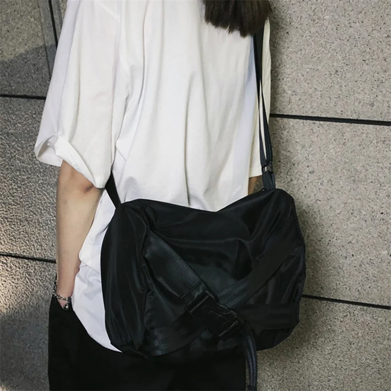 

Summer New Women's Bag Large Capacity Casual Fashion Nylon Crossbody Bag Dumpling Bag High Grade Solid Color Shoulder Bag 2023