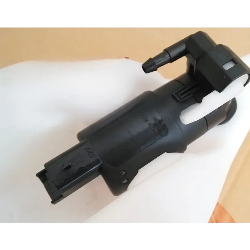 Бутылка для воды очистителя Dong Feng Aeolus S30 H30 CROSS