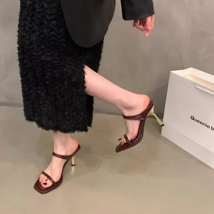 Модная обувь с леопардовым принтом женские туфли-лодочки на металлическом