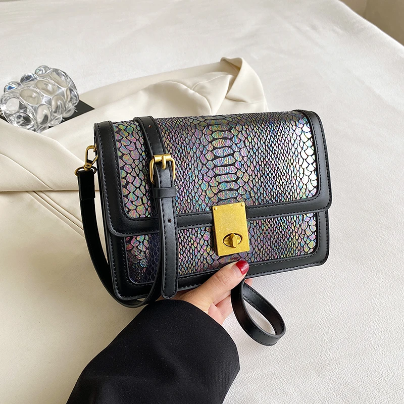 

Женская сумка-мессенджер, популярная новинка, роскошная Модная ретро сумка со змеиным узором, универсальная сумка через плечо, маленькая квадратная сумка-тоут