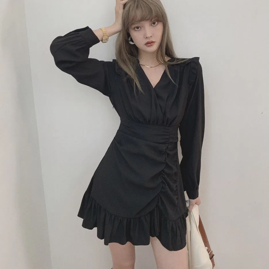 

2021 Spring Fall Women New French Irregular Pleated Sexy Black Dress Female High Waist Slim Body Temperament Solid Color Dress