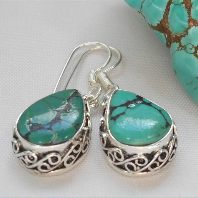 

Bohemian Ethnic Retro Carved Patterns Embedded In Turquoise Silver Earrings Silver Plated Women's Party Gift Jewelry