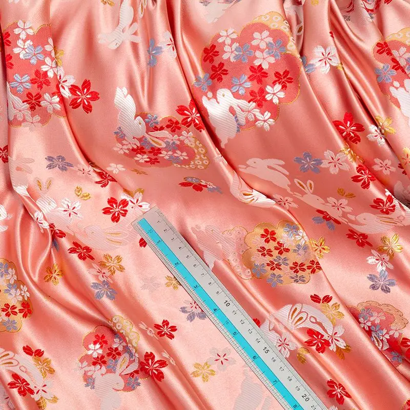 Фото Nishijin жаккардовая ткань 150 см с золотым кроликом, японская блузка Cheongsam, тибетский монгольский халат, чайный коврик, материал №4