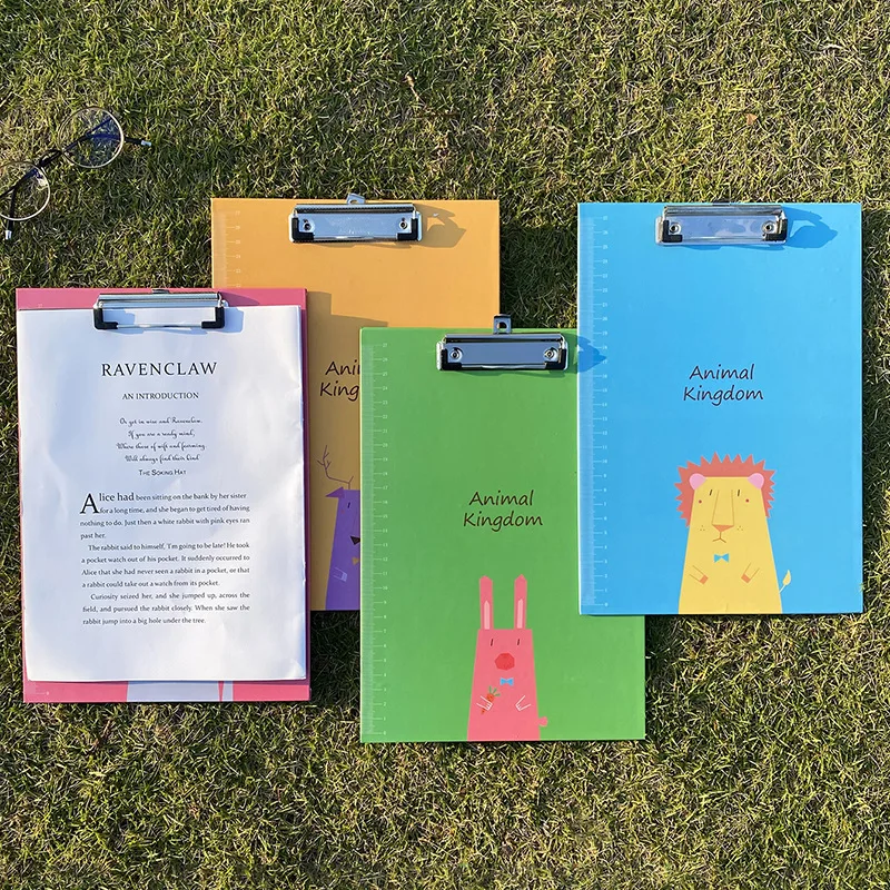 

1PCS Cartoon student cute A4 thickened plywood creative office data storage writing pad folder wholesale