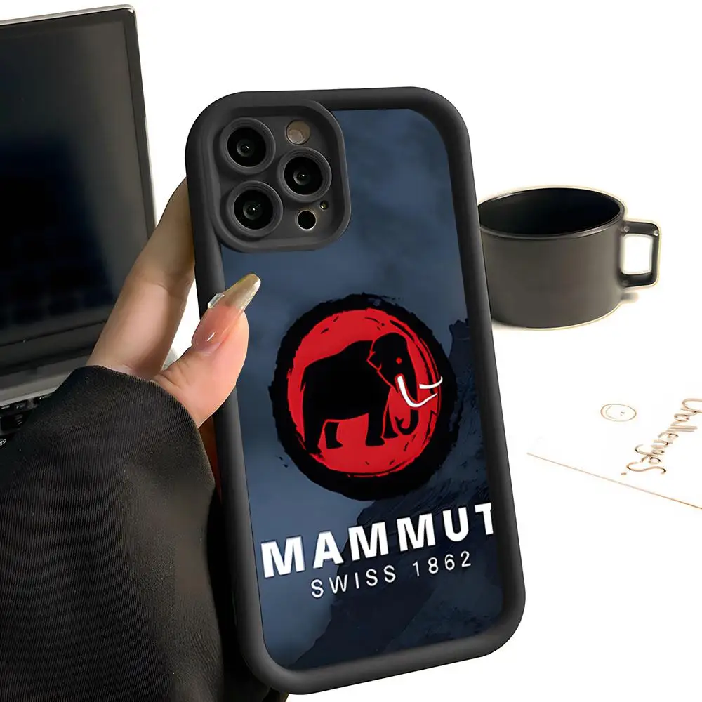 Фото Роскошный дизайн чехла для телефона M-Mammuts, простой однотонный матовый силикон для iPhone 18, 17, 16, 13, 12, 15, 14 Promax Plus, полностью закрывающий корпус. №5