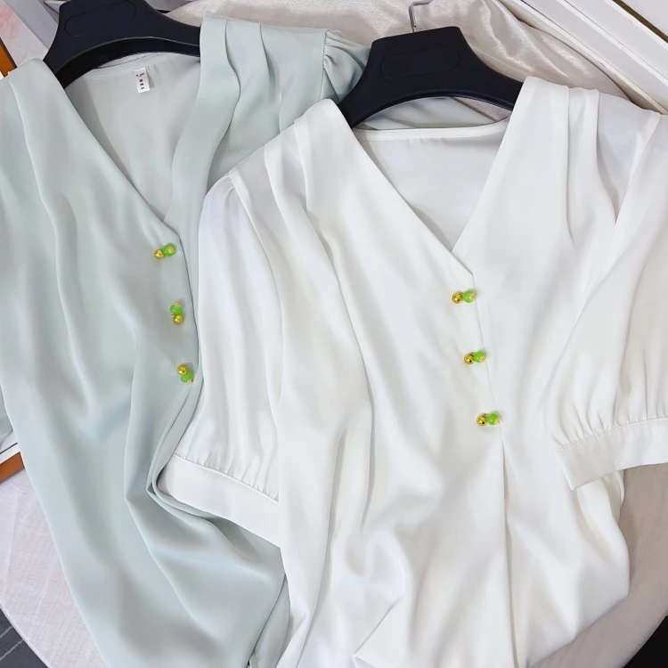 French sle Pearl Buckle V-neck Acetate Satin Short sleeve Shirts Women Summer New Elegant Silk Loose Shirt Top