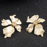elegant gold earrings big flower stud earrings for women trendy jewelry statement large metal earrings female party accessories
