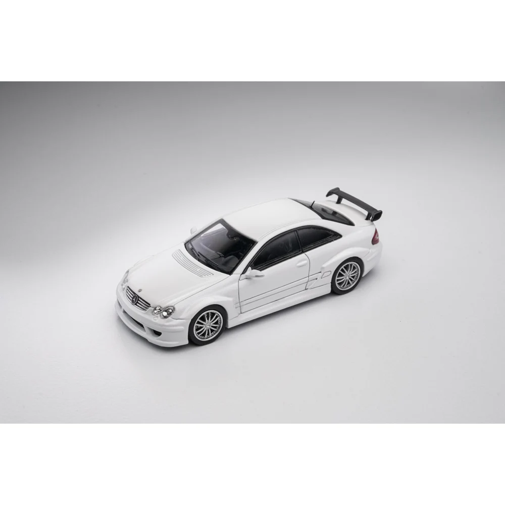 Фото Коллекционная модель автомобиля Fine Model 1/64 CLK DTM AMG, белая, эмалированная, из литого сплава, с витриной, подарок для коллекционеров №3