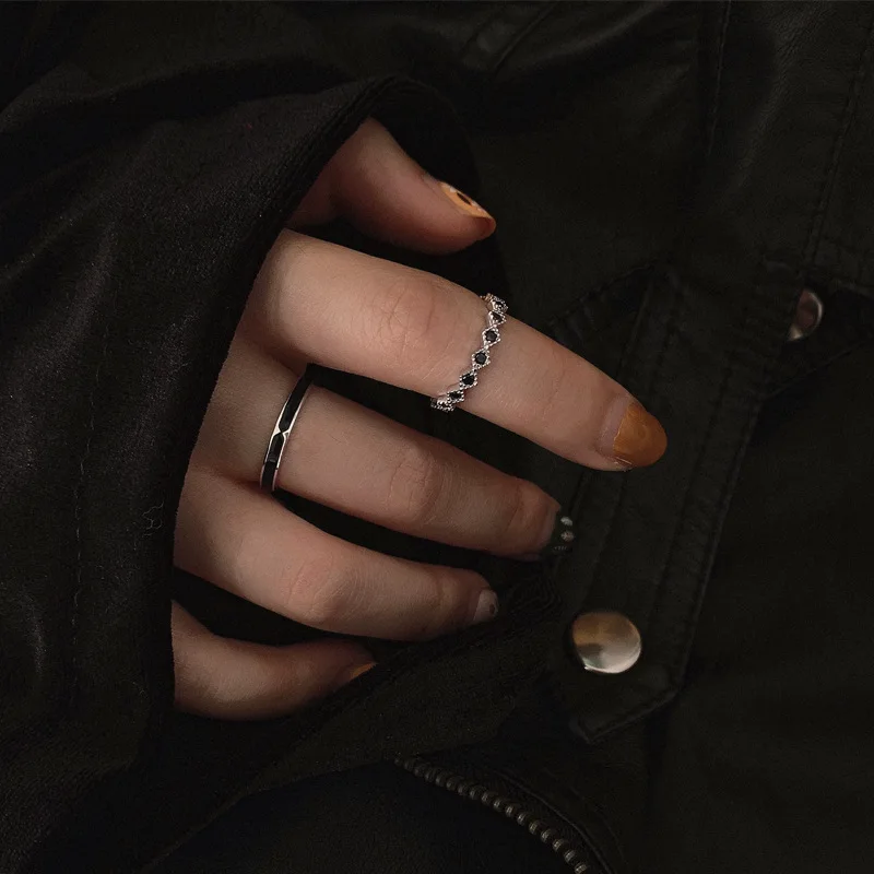 

FMILY Minimalist Geometric Black Drop Glaze Ring S925 Sterling Silver New Fashion Personality Hip-hop Jewelryfor Girlfriend Gift